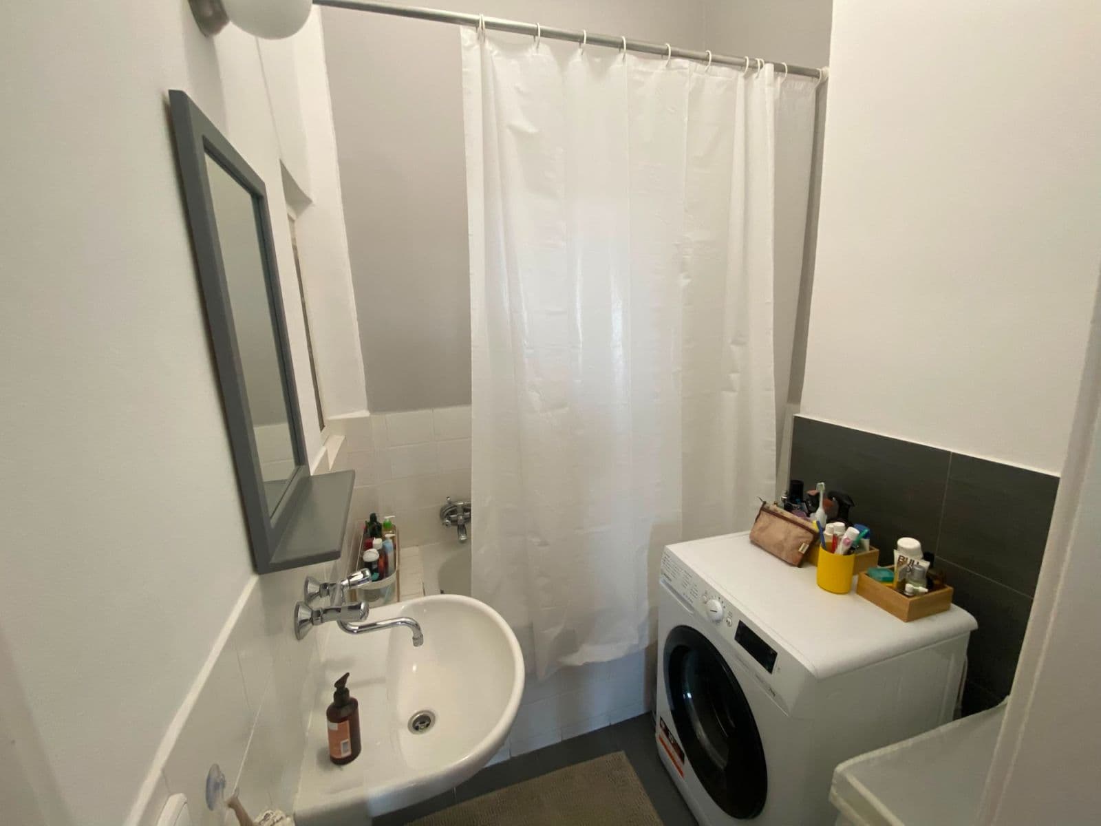 Pronájem bytu 1+kk 28 m², Šlikova, Praha, Praha Pronájem bytu 1+kk 28 m², Šlikova, Praha, Praha