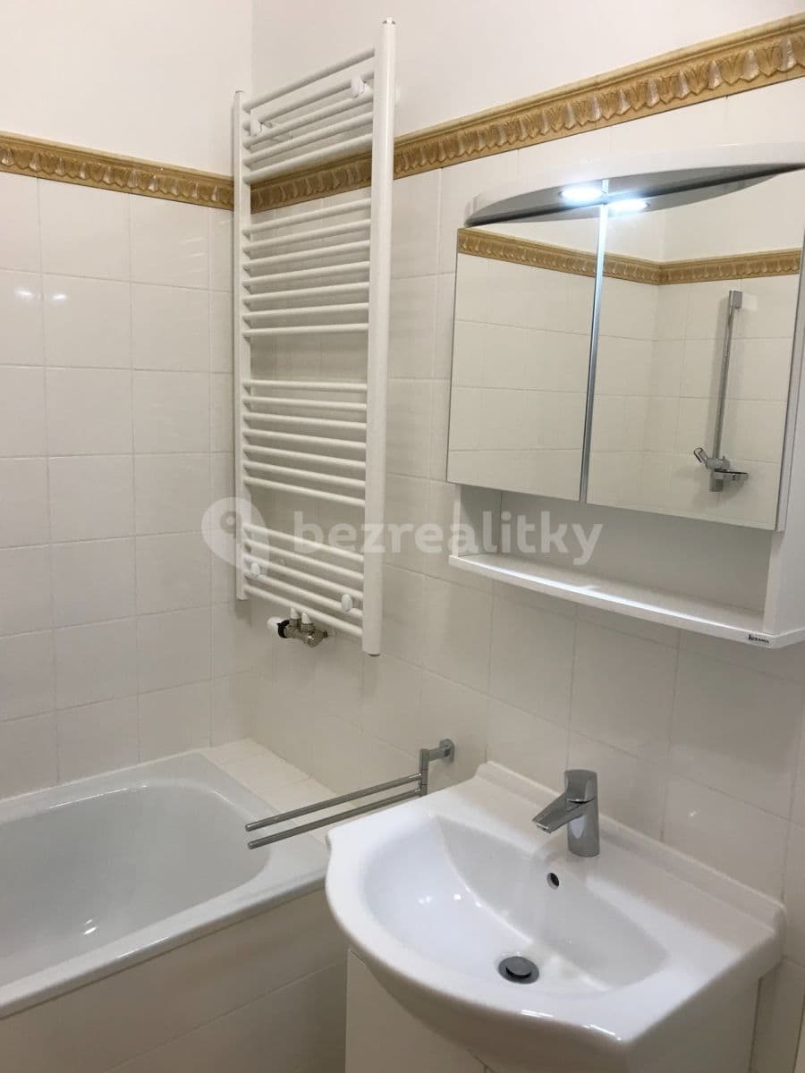 Pronájem bytu 2+1 75 m², U Rajské zahrady, Praha, Praha Pronájem bytu 2+1 75 m², U Rajské zahrady, Praha, Praha