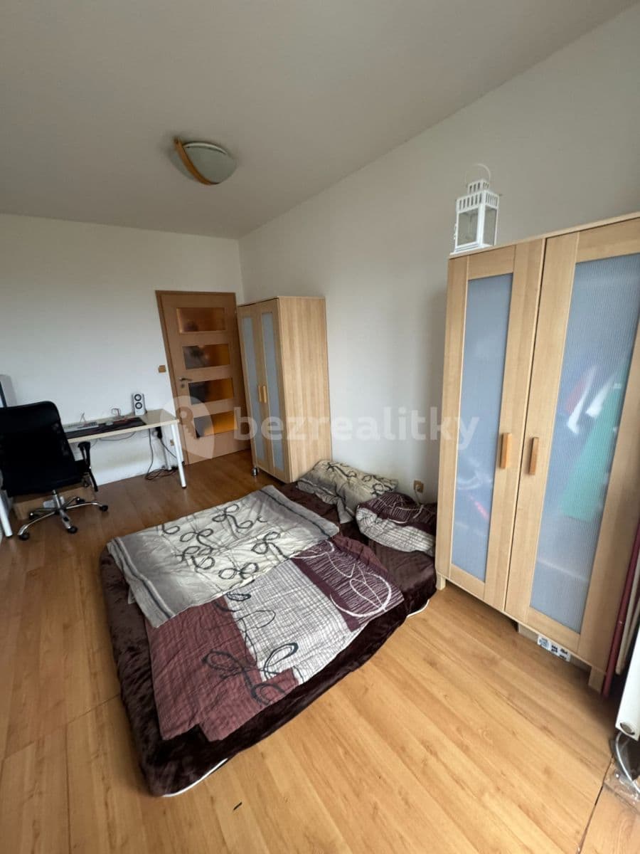 Pronájem bytu 2+kk 45 m², Dlouhá, Kuřim, Jihomoravský kraj Pronájem bytu 2+kk 45 m², Dlouhá, Kuřim, Jihomoravský kraj