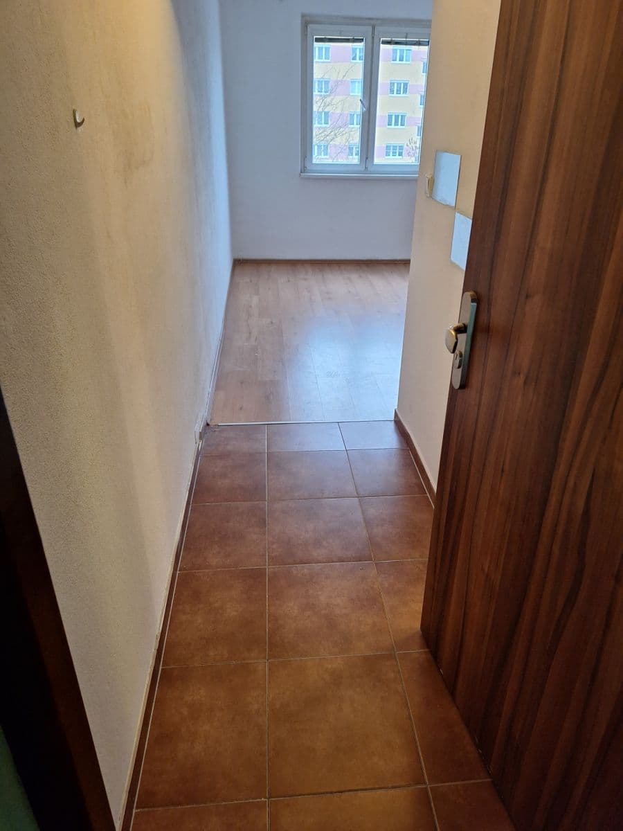 Pronájem bytu Garsoniéra 21 m², náměstí Generála Píky, Plzeň, Plzeňský kraj Pronájem bytu Garsoniéra 21 m², náměstí Generála Píky, Plzeň, Plzeňský kraj