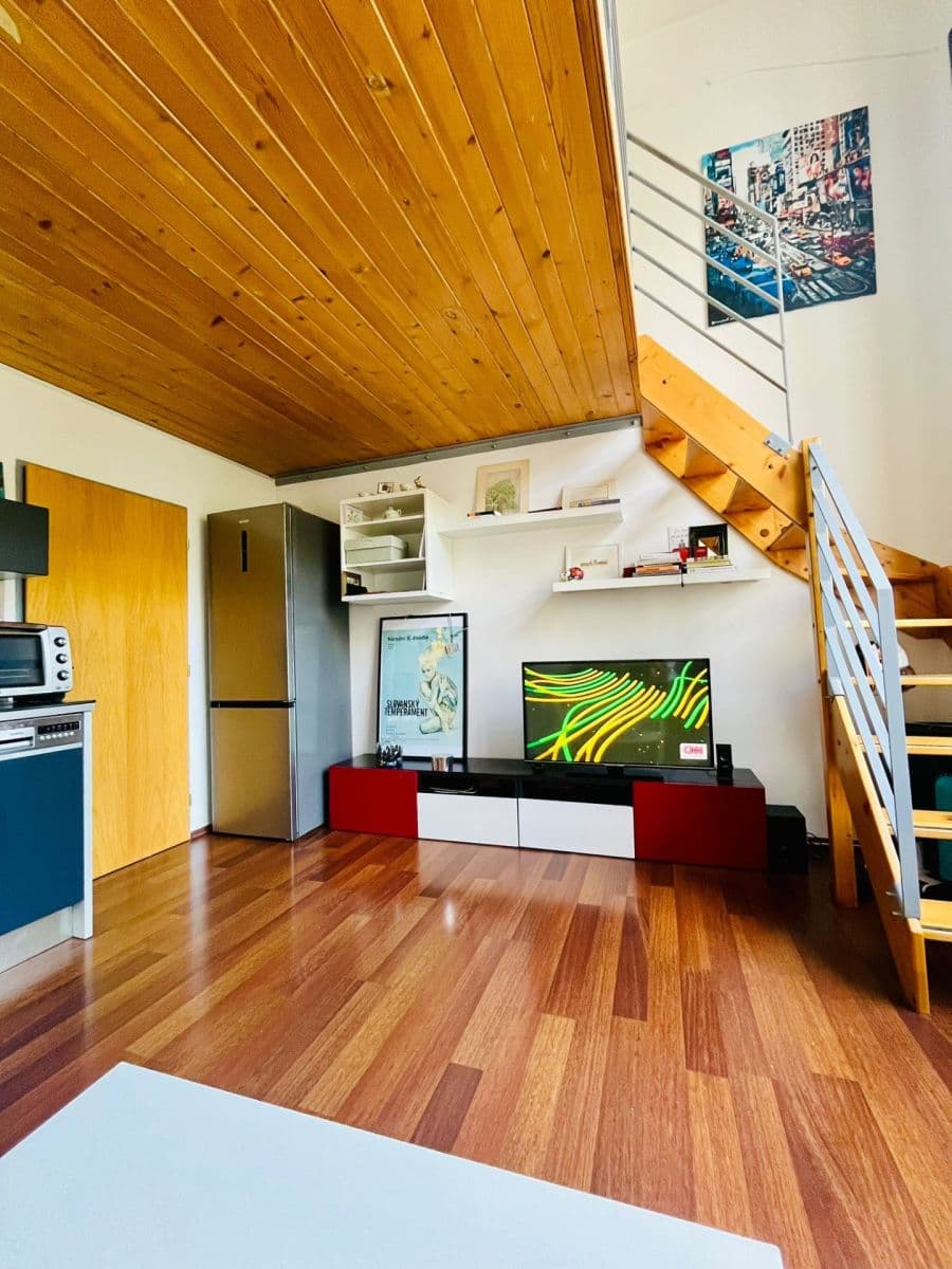 Pronájem bytu 2+kk 40 m², Novákových, Praha, Praha Pronájem bytu 2+kk 40 m², Novákových, Praha, Praha