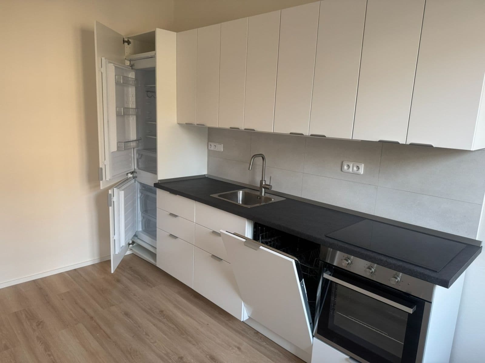 Pronájem bytu 1+1 32 m², Na Farkáně III, Praha, Praha Pronájem bytu 1+1 32 m², Na Farkáně III, Praha, Praha