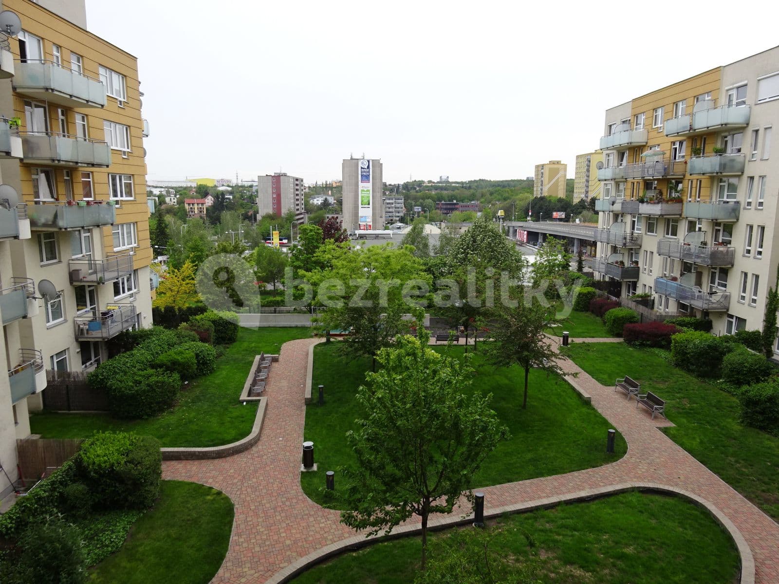 Pronájem bytu Garsoniéra 30 m², Zrzavého, Praha, Praha Pronájem bytu Garsoniéra 30 m², Zrzavého, Praha, Praha