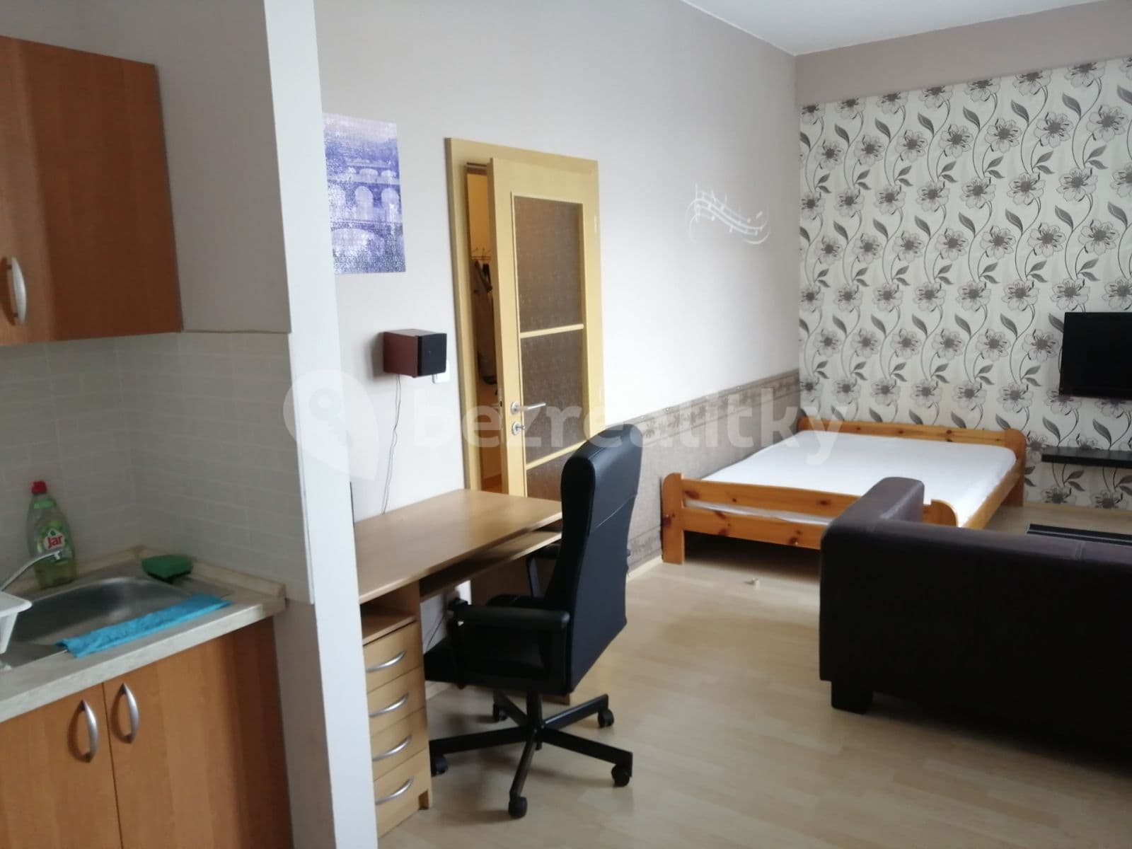 Pronájem bytu 1+kk 36 m², Českomoravská, Praha, Praha Pronájem bytu 1+kk 36 m², Českomoravská, Praha, Praha