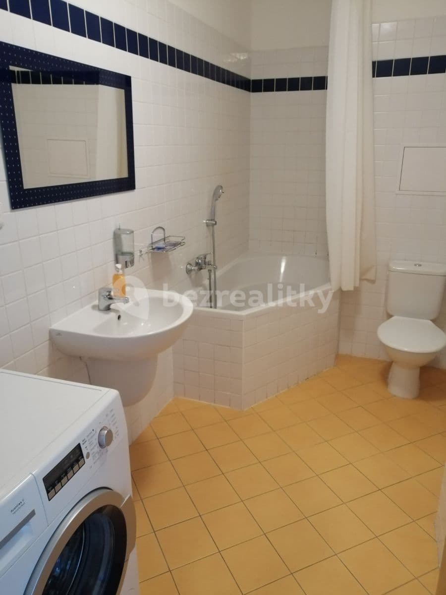 Pronájem bytu 1+kk 36 m², Českomoravská, Praha, Praha Pronájem bytu 1+kk 36 m², Českomoravská, Praha, Praha