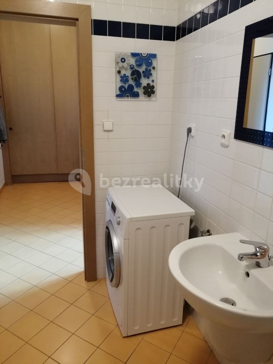 Pronájem bytu 1+kk 36 m², Českomoravská, Praha, Praha Pronájem bytu 1+kk 36 m², Českomoravská, Praha, Praha