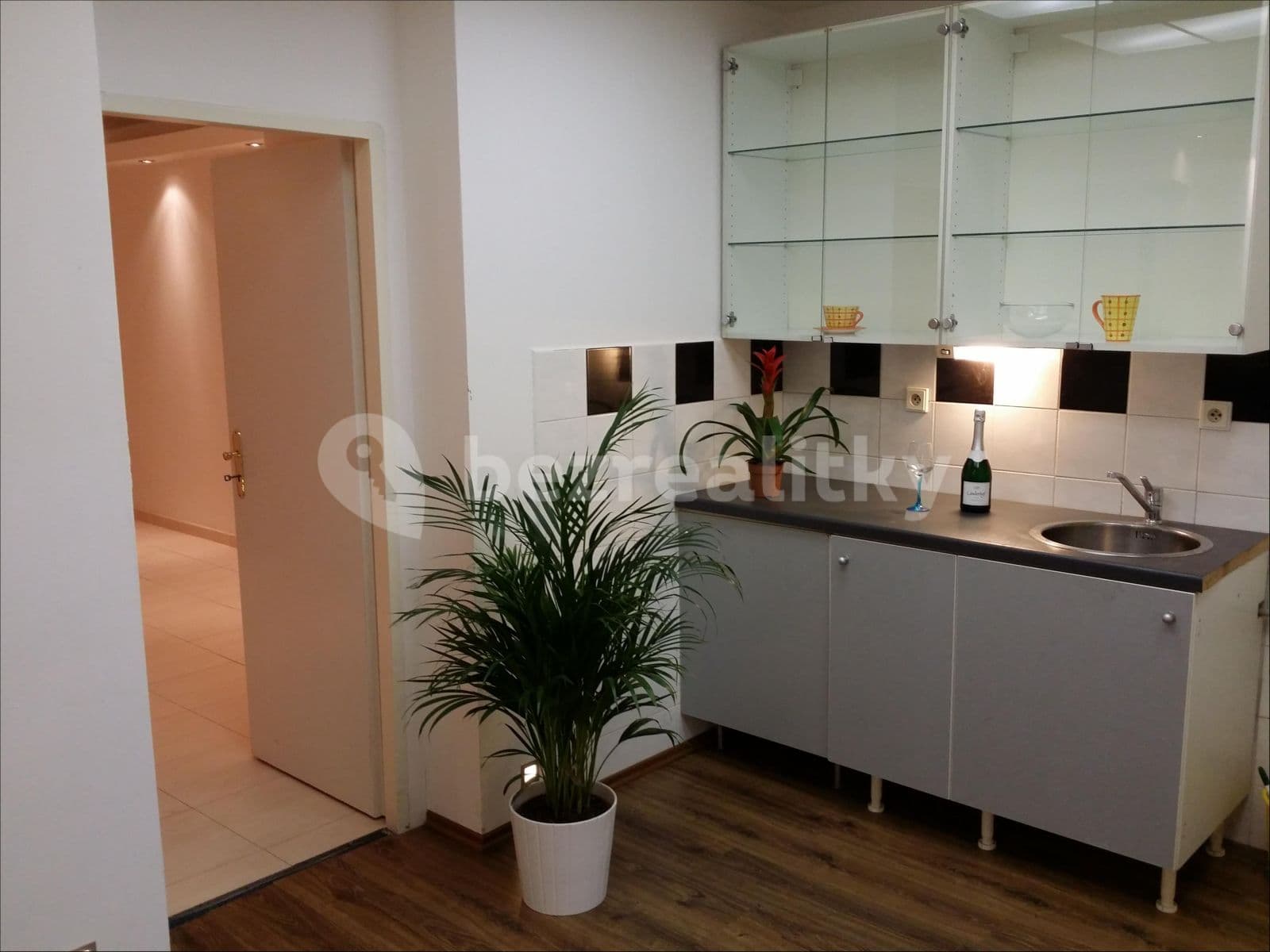 Pronájem nebytového prostoru 180 m², Žitomírská, Praha, Praha Pronájem nebytového prostoru 180 m², Žitomírská, Praha, Praha