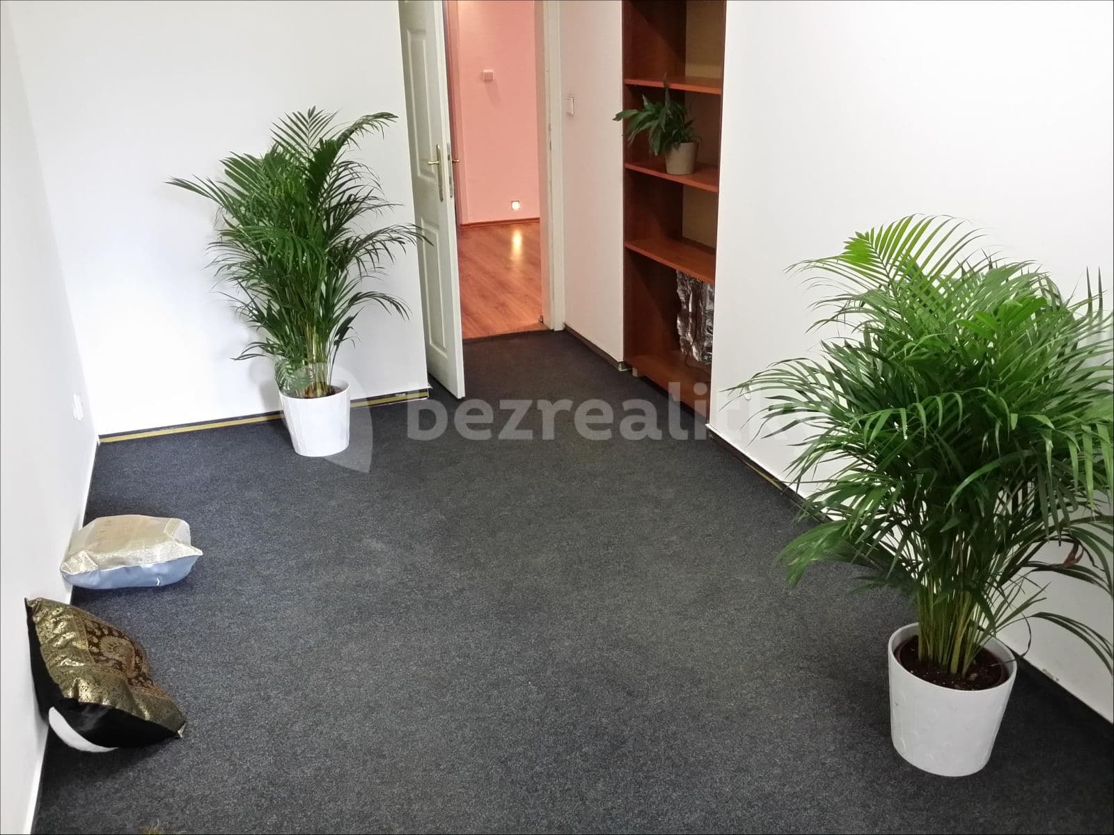 Pronájem nebytového prostoru 180 m², Žitomírská, Praha, Praha Pronájem nebytového prostoru 180 m², Žitomírská, Praha, Praha