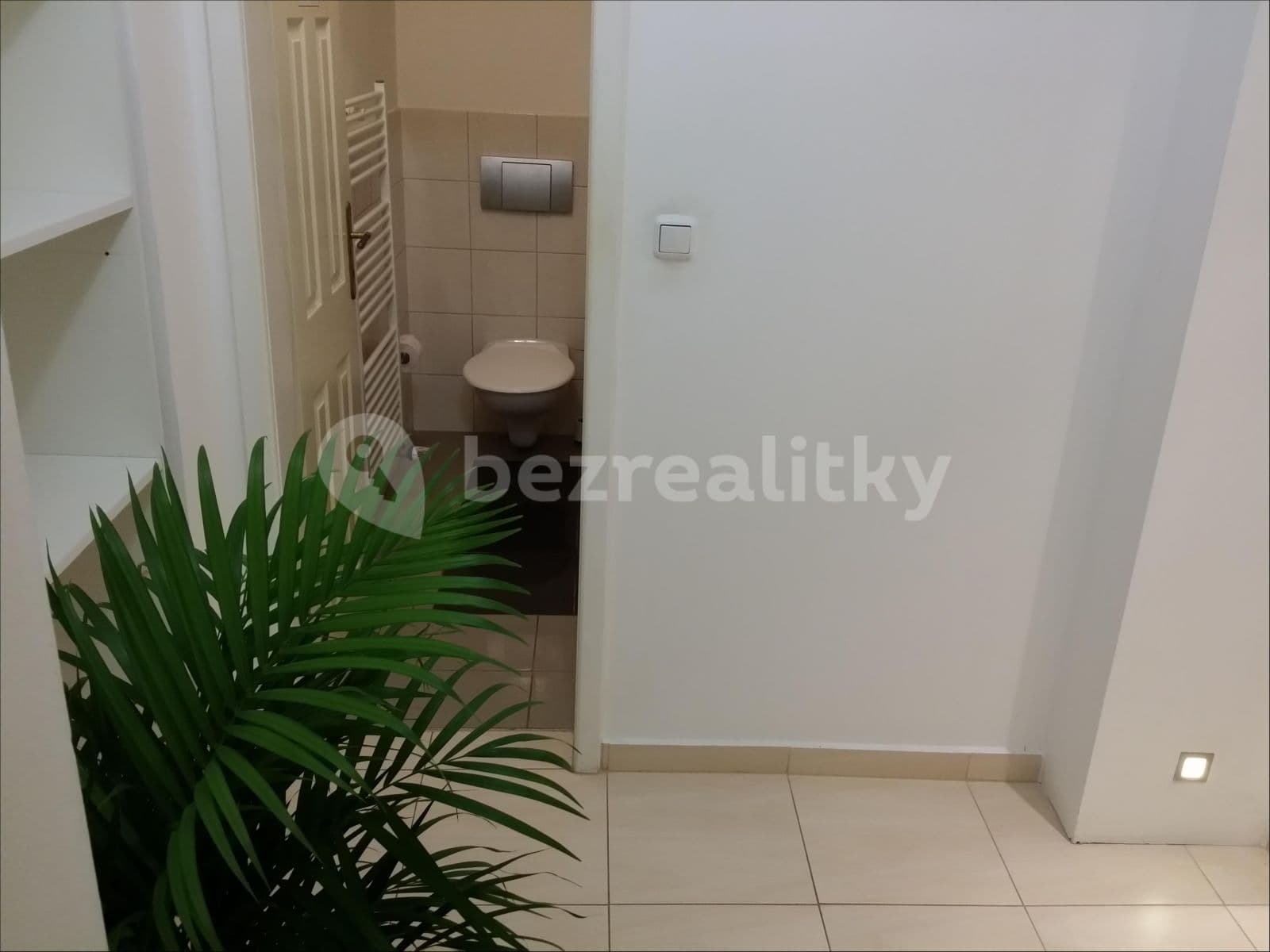 Pronájem nebytového prostoru 180 m², Žitomírská, Praha, Praha Pronájem nebytového prostoru 180 m², Žitomírská, Praha, Praha