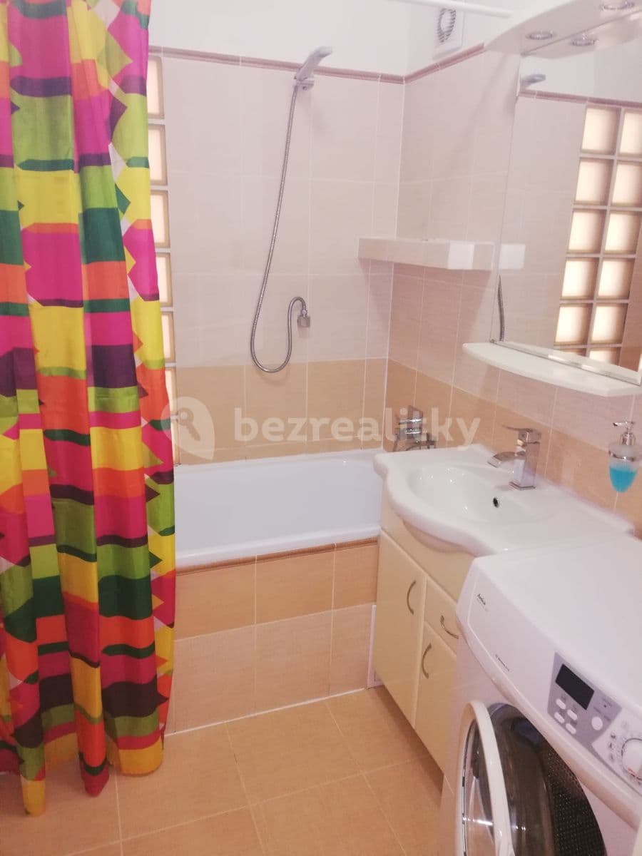 Pronájem bytu 2+kk 44 m², Na Rovnosti, Praha, Praha Pronájem bytu 2+kk 44 m², Na Rovnosti, Praha, Praha