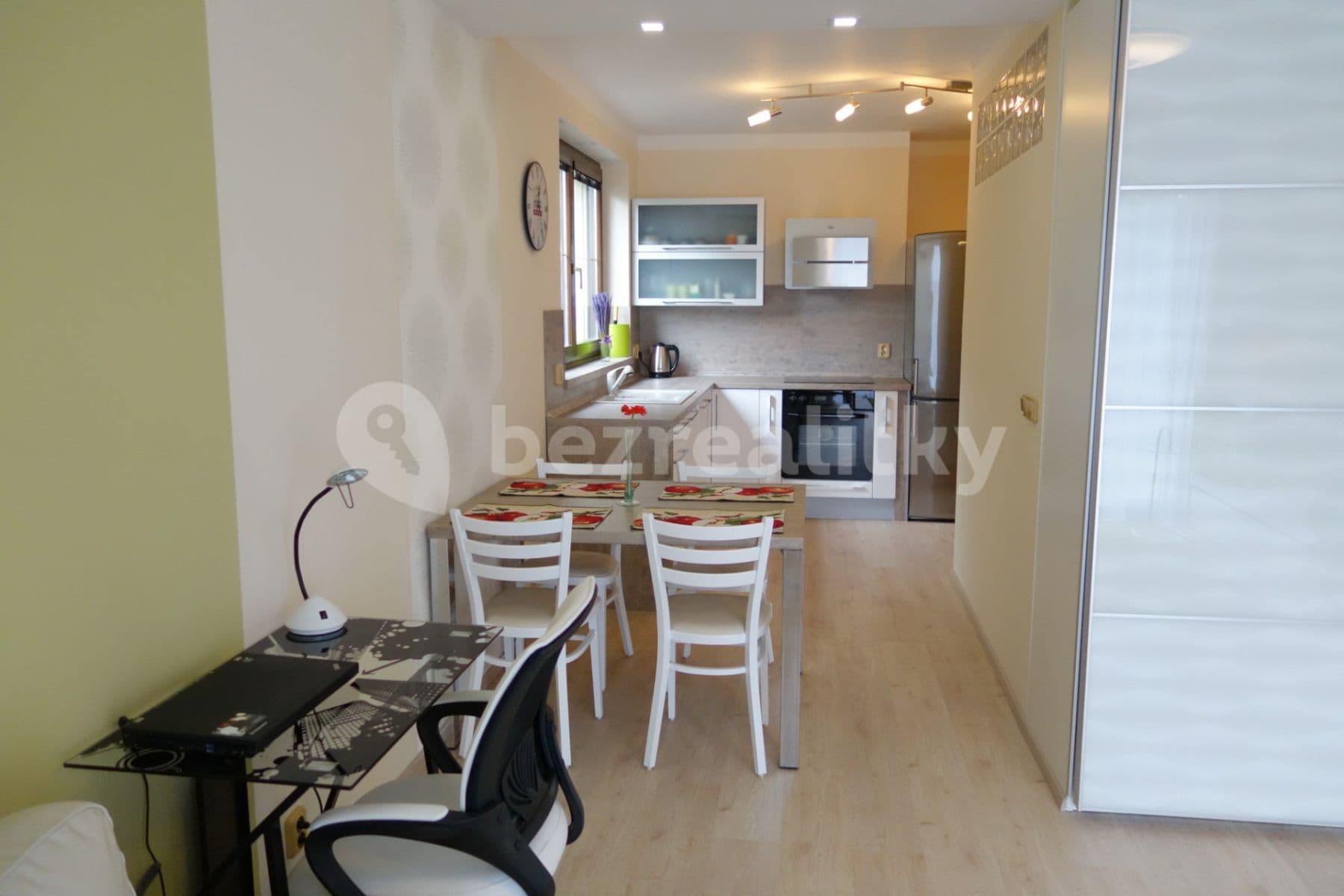 Pronájem bytu 1+kk 45 m², Nad Lískami, Brno, Jihomoravský kraj Pronájem bytu 1+kk 45 m², Nad Lískami, Brno, Jihomoravský kraj