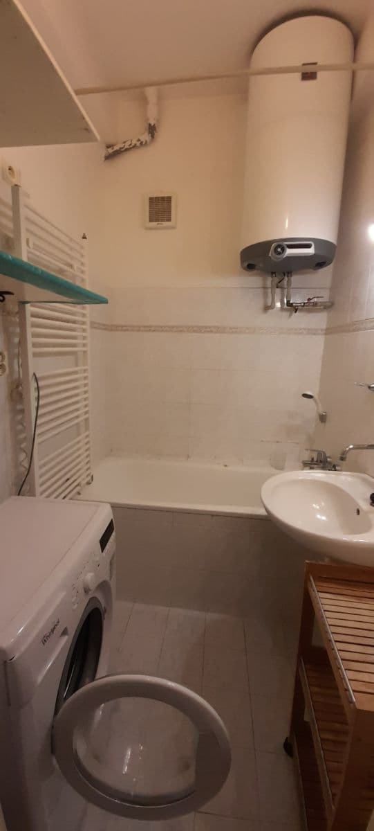 Pronájem bytu 1+1 49 m², Františka Kadlece, Praha, Praha Pronájem bytu 1+1 49 m², Františka Kadlece, Praha, Praha