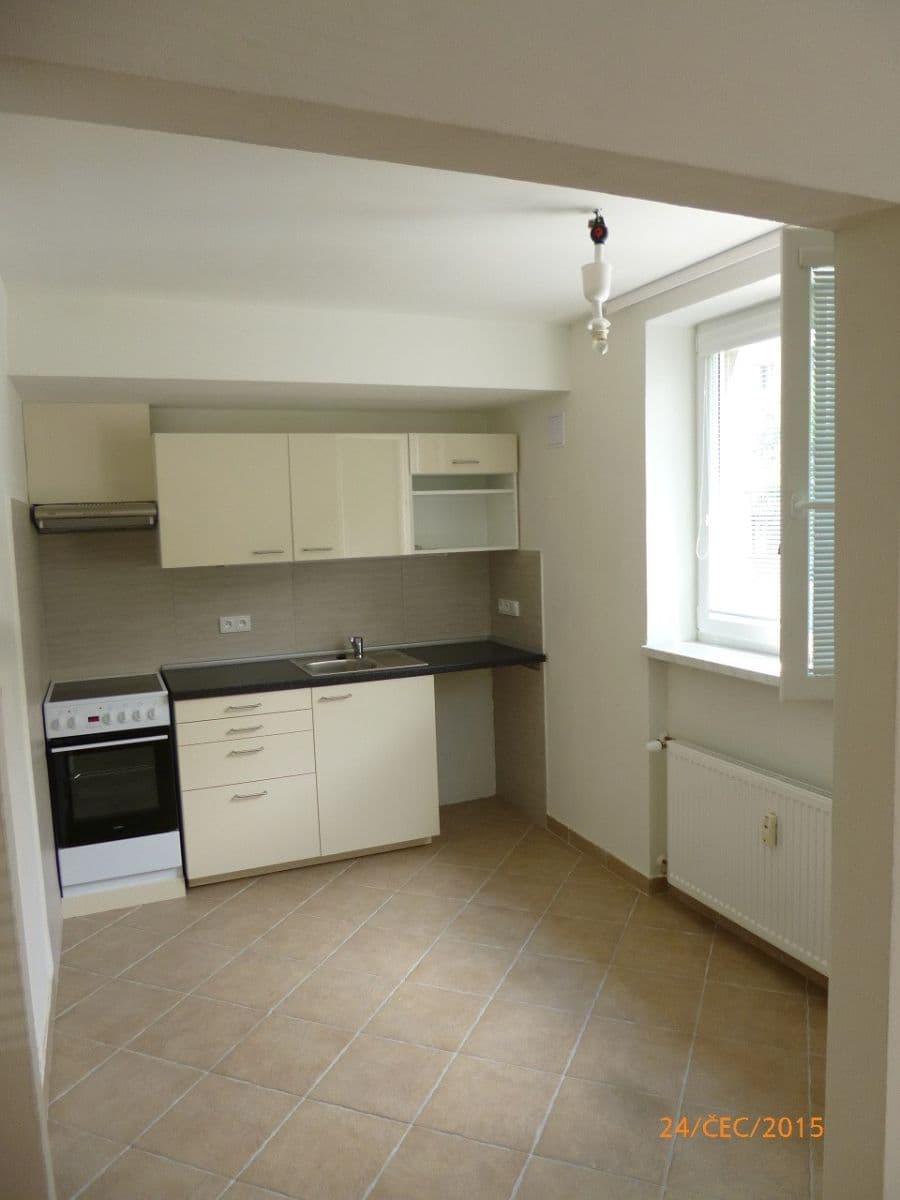 Pronájem bytu 1+1 40 m², Kladenská, Praha, Praha Pronájem bytu 1+1 40 m², Kladenská, Praha, Praha