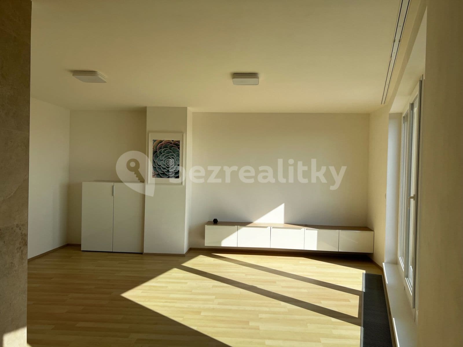 Pronájem bytu 1+kk 44 m², Sazovická, Praha, Praha Pronájem bytu 1+kk 44 m², Sazovická, Praha, Praha