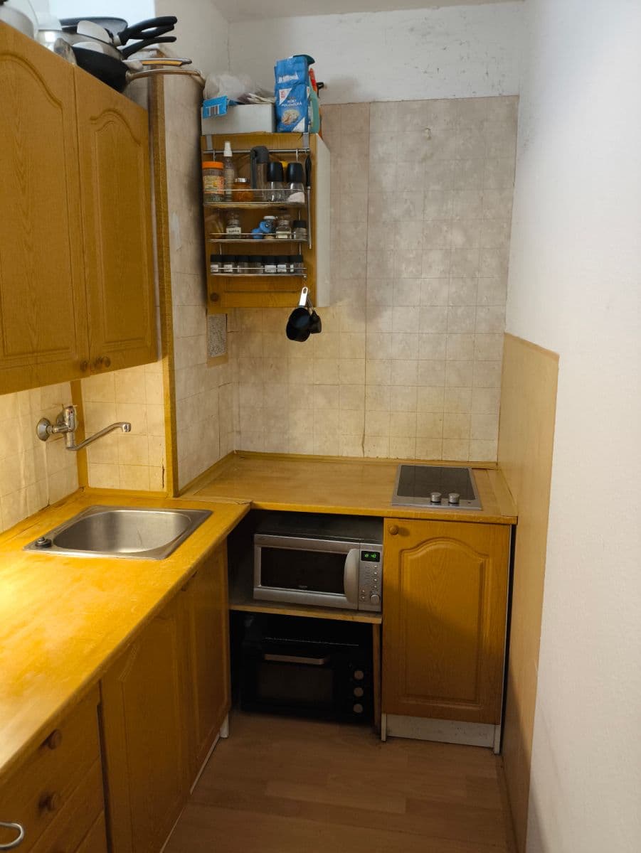 Pronájem bytu 2+1 42 m², Jablonecká, Praha, Praha Pronájem bytu 2+1 42 m², Jablonecká, Praha, Praha