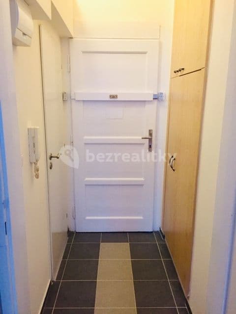 Pronájem bytu 1+kk 25 m², Sudoměřská, Praha, Praha Pronájem bytu 1+kk 25 m², Sudoměřská, Praha, Praha