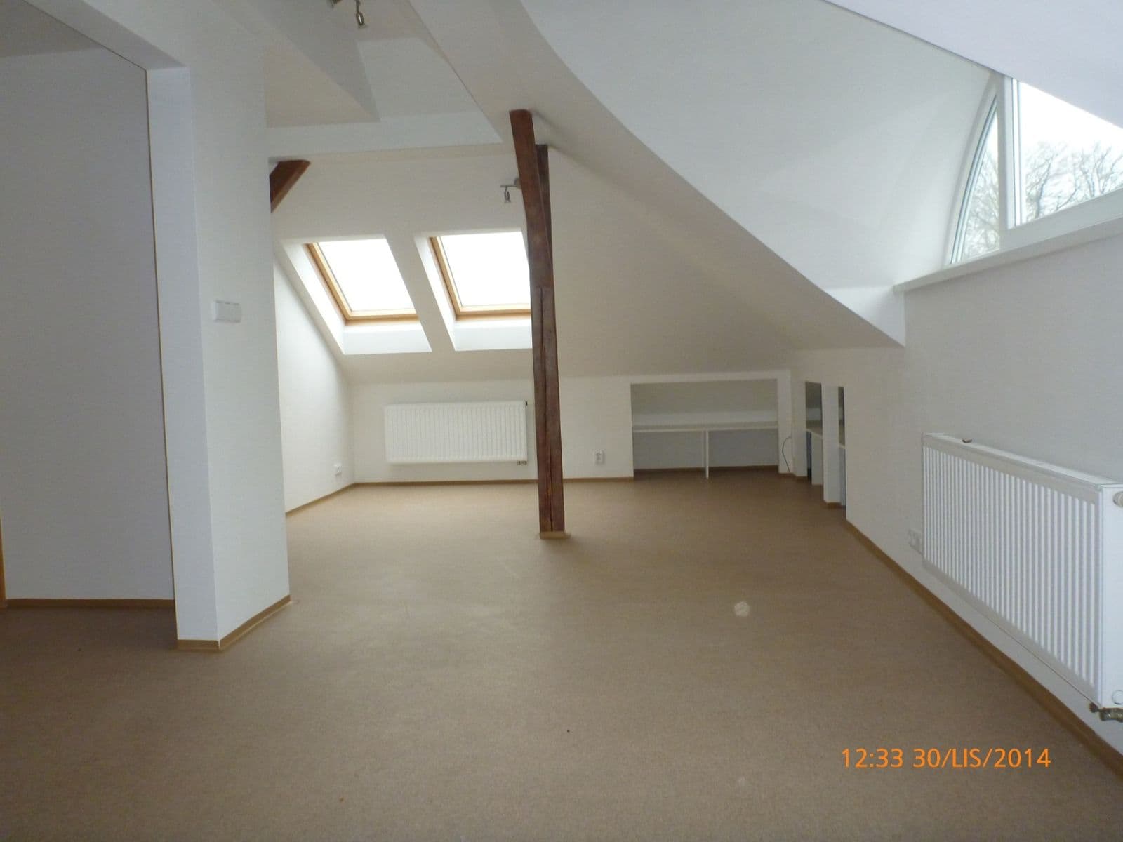 Pronájem bytu 2+kk 53 m², Komárovská, Opava, Moravskoslezský kraj Pronájem bytu 2+kk 53 m², Komárovská, Opava, Moravskoslezský kraj
