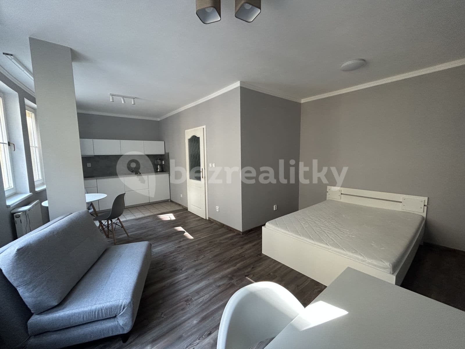 Pronájem bytu 1+kk 30 m², Chelčického, Praha, Praha Pronájem bytu 1+kk 30 m², Chelčického, Praha, Praha