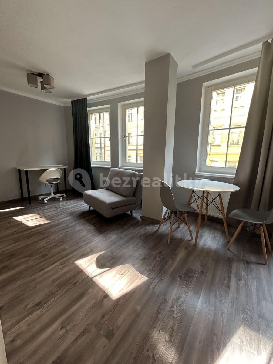 Pronájem bytu 1+kk 30 m², Chelčického, Praha, Praha Pronájem bytu 1+kk 30 m², Chelčického, Praha, Praha