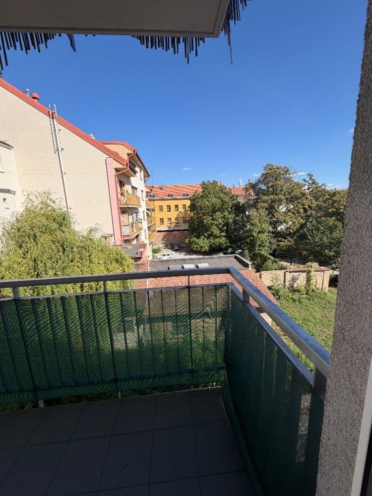 Pronájem bytu 1+kk 31 m², Francouzská, Brno, Jihomoravský kraj Pronájem bytu 1+kk 31 m², Francouzská, Brno, Jihomoravský kraj