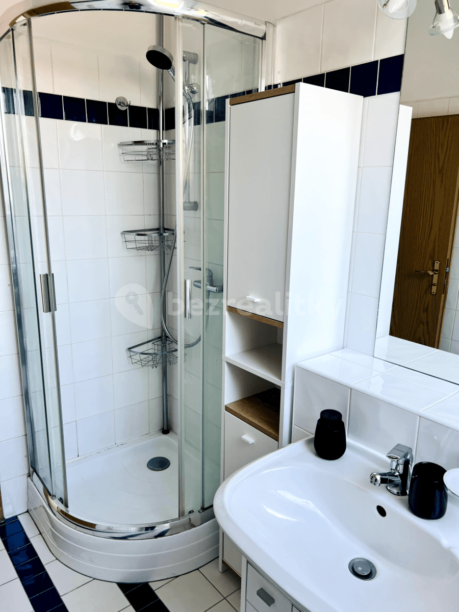 Pronájem bytu 1+kk 40 m², Trnová, Středočeský kraj Pronájem bytu 1+kk 40 m², Trnová, Středočeský kraj