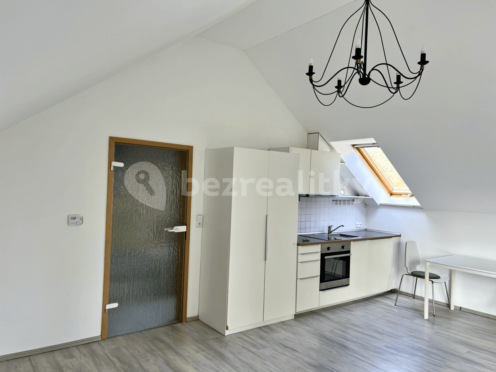 Pronájem bytu 1+kk 40 m², Trnová, Středočeský kraj Pronájem bytu 1+kk 40 m², Trnová, Středočeský kraj