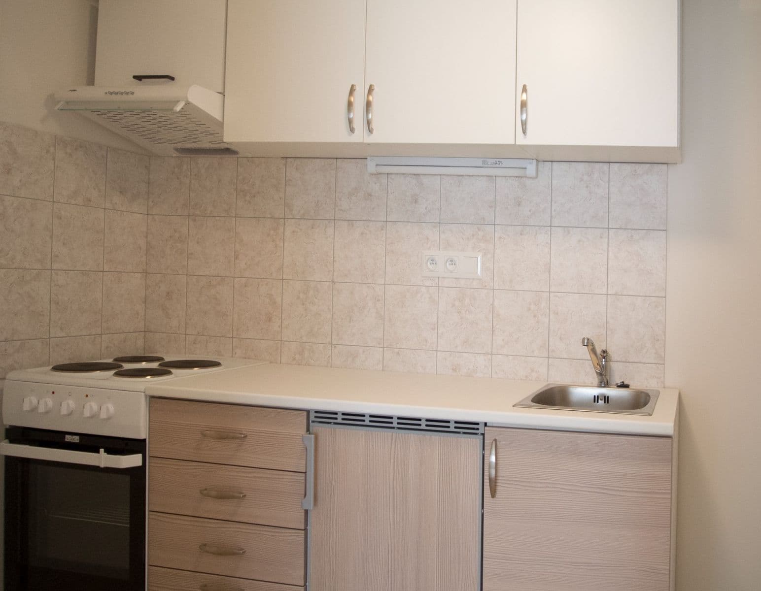 Pronájem bytu 2+1 45 m², Trávníky, Brno, Jihomoravský kraj Pronájem bytu 2+1 45 m², Trávníky, Brno, Jihomoravský kraj