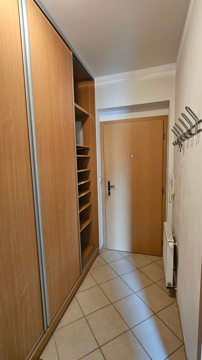 Pronájem bytu 3+kk 68 m², Na Valech, Poděbrady, Středočeský kraj Pronájem bytu 3+kk 68 m², Na Valech, Poděbrady, Středočeský kraj