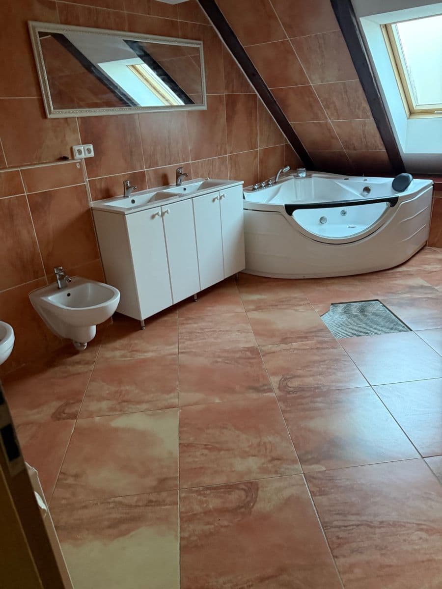 Pronájem kanceláře 173 m², Bohdanečská, Praha, Praha Pronájem kanceláře 173 m², Bohdanečská, Praha, Praha