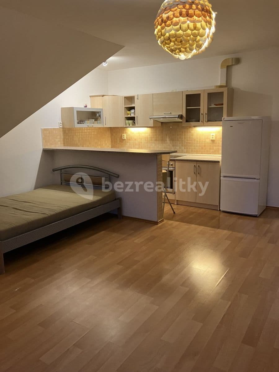 Pronájem bytu 1+kk 39 m², Do Polí, Jesenice, Středočeský kraj Pronájem bytu 1+kk 39 m², Do Polí, Jesenice, Středočeský kraj