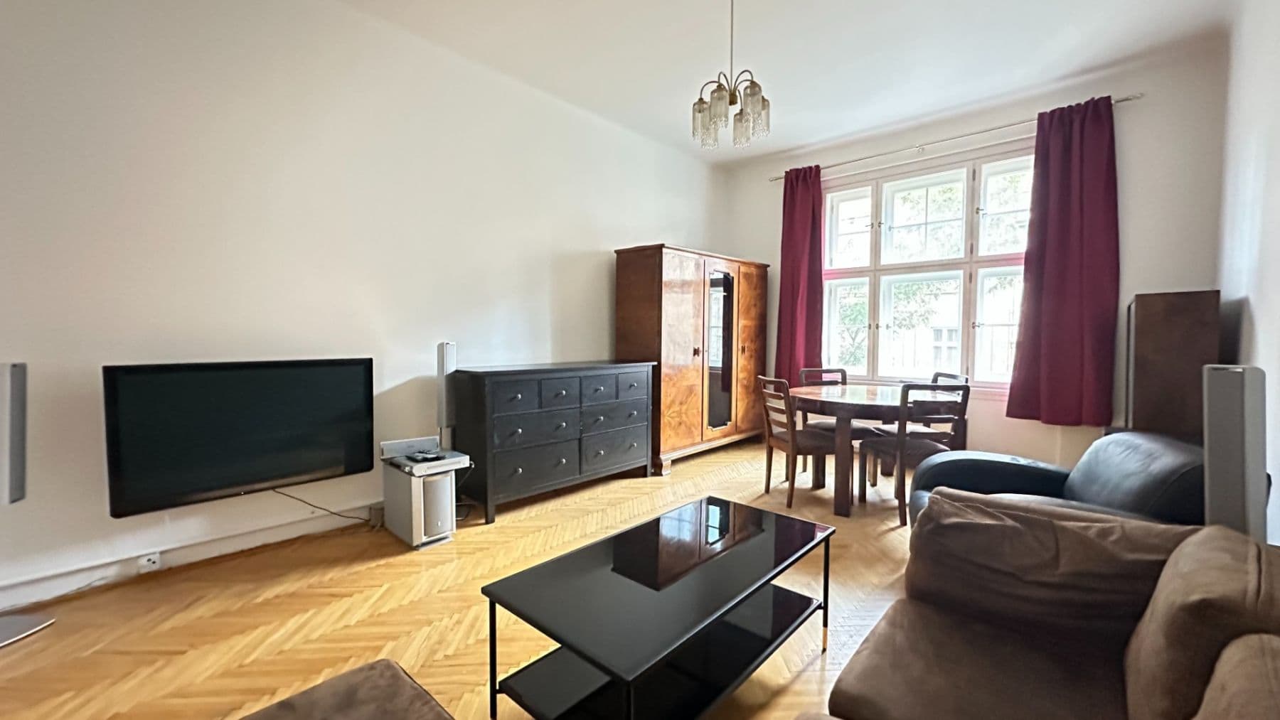Pronájem bytu 2+kk 55 m², Velehradská, Praha, Praha Pronájem bytu 2+kk 55 m², Velehradská, Praha, Praha