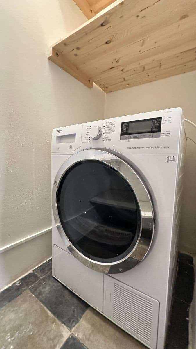 Pronájem bytu 2+kk 55 m², Velehradská, Praha, Praha Pronájem bytu 2+kk 55 m², Velehradská, Praha, Praha