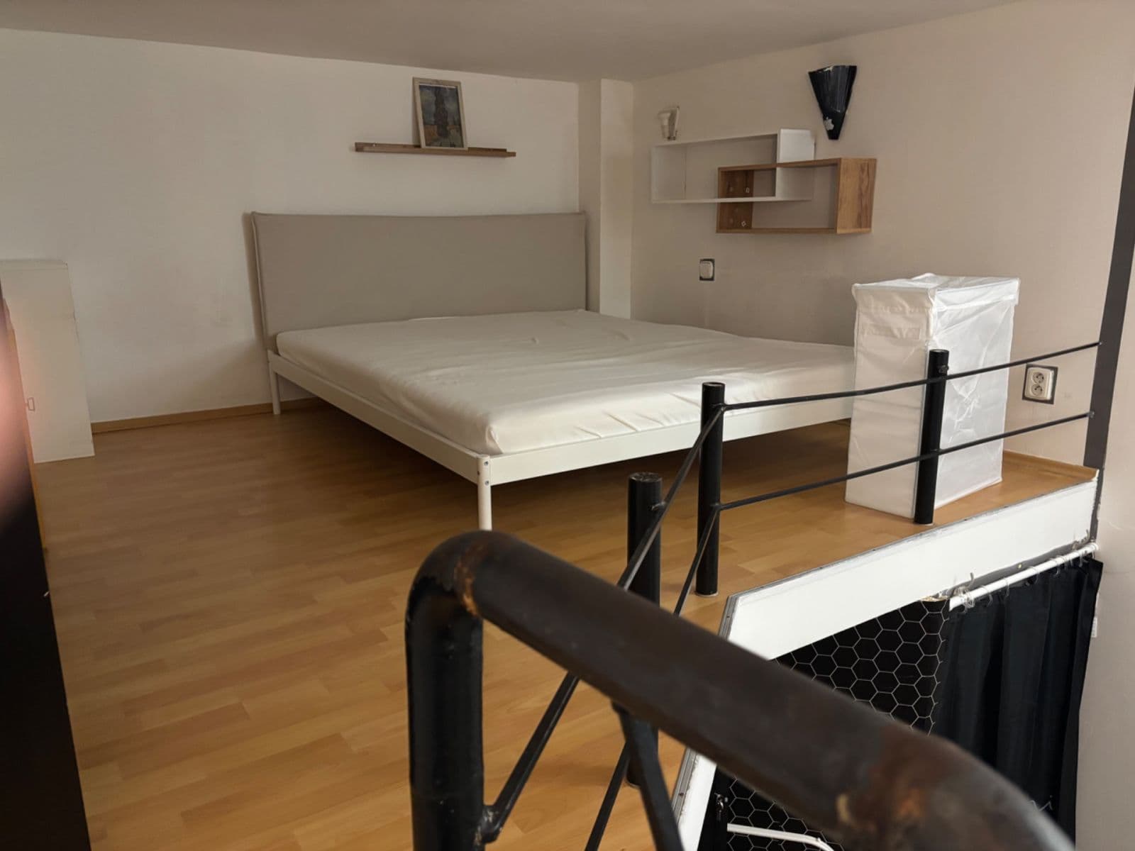 Pronájem bytu Garsoniéra 27 m², Štúrova, Praha, Praha Pronájem bytu Garsoniéra 27 m², Štúrova, Praha, Praha