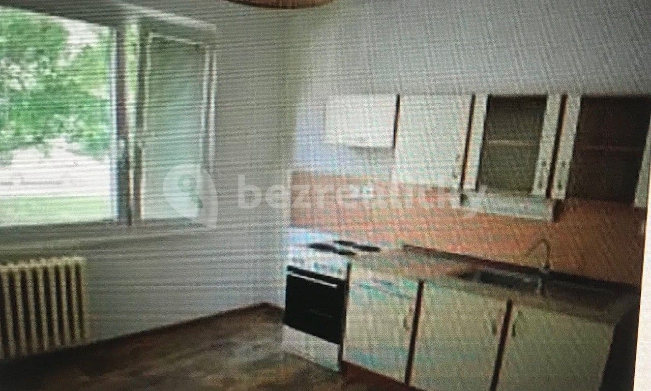 Pronájem bytu 2+kk 39 m², Komenského náměstí, Litomyšl, Pardubický kraj Pronájem bytu 2+kk 39 m², Komenského náměstí, Litomyšl, Pardubický kraj