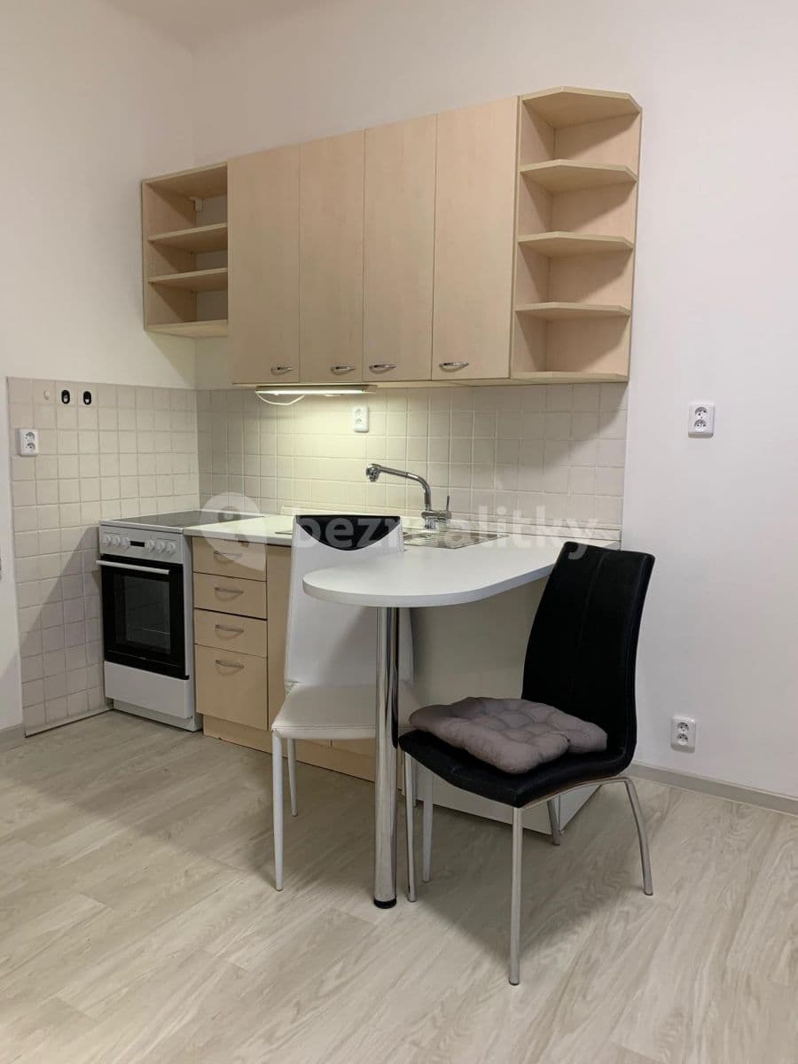Pronájem bytu 1+1 30 m², Čestmírova, Praha, Praha Pronájem bytu 1+1 30 m², Čestmírova, Praha, Praha