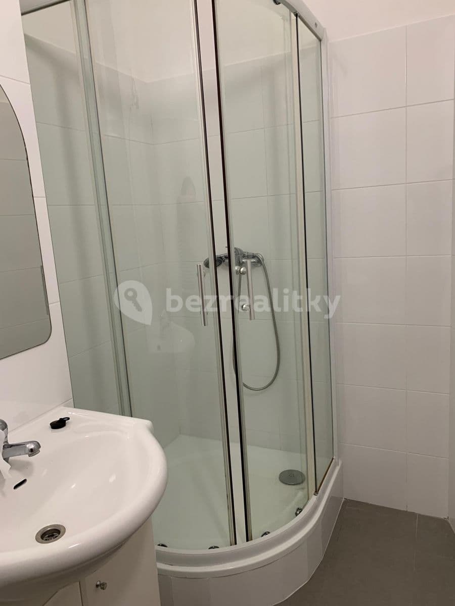 Pronájem bytu 1+1 30 m², Čestmírova, Praha, Praha Pronájem bytu 1+1 30 m², Čestmírova, Praha, Praha