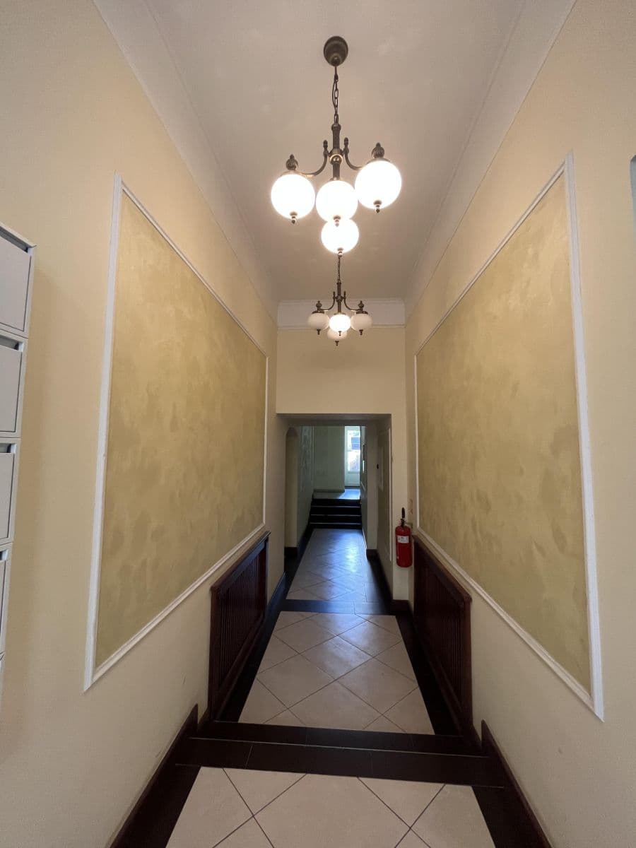 Pronájem bytu 1+kk 37 m², Kamenická, Praha, Praha Pronájem bytu 1+kk 37 m², Kamenická, Praha, Praha