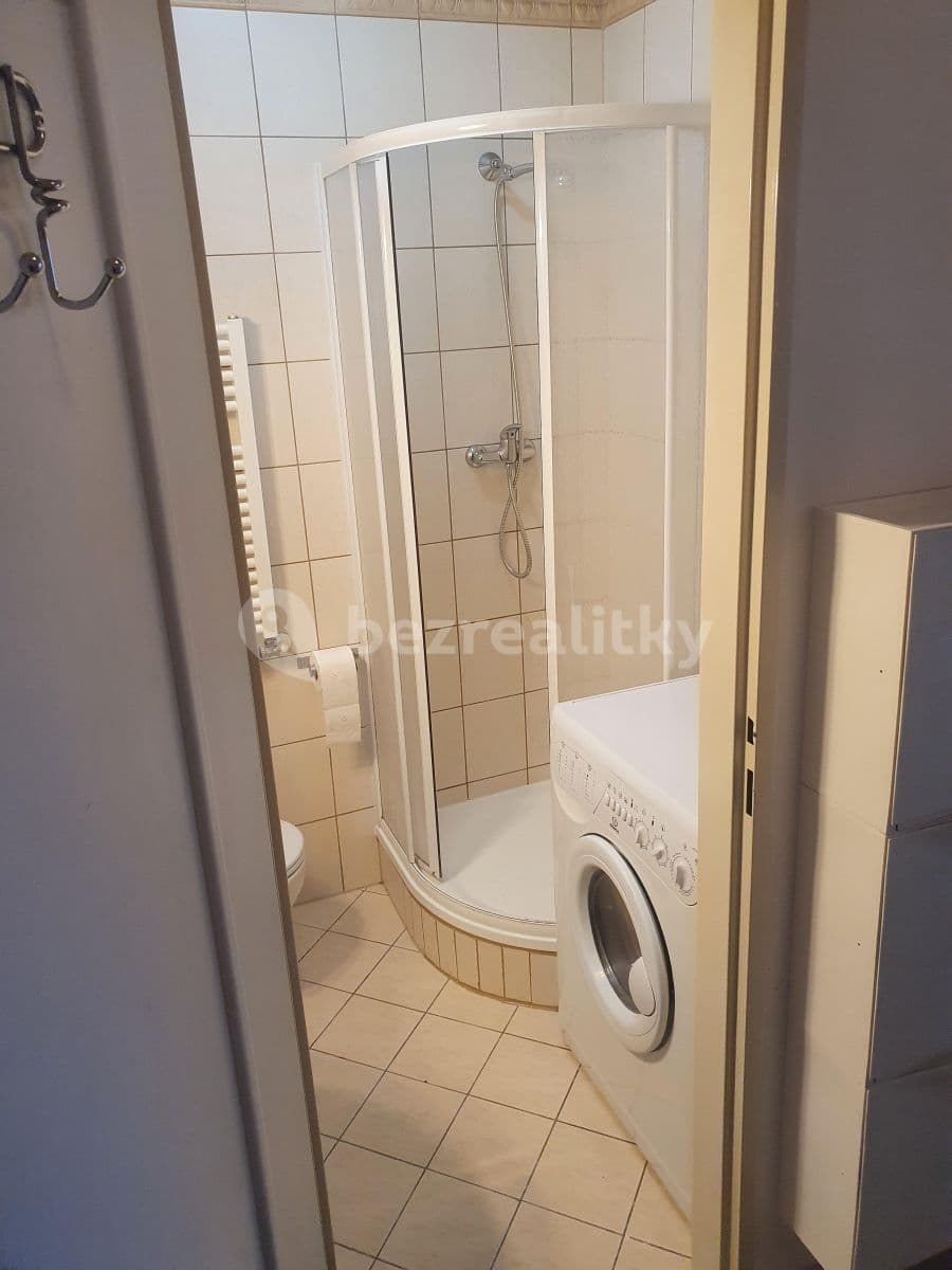 Pronájem bytu 1+kk 39 m², Spořická, Praha, Praha Pronájem bytu 1+kk 39 m², Spořická, Praha, Praha