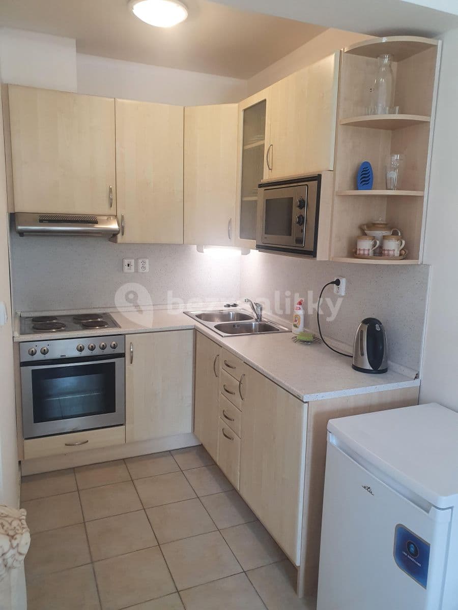 Pronájem bytu 1+kk 39 m², Spořická, Praha, Praha Pronájem bytu 1+kk 39 m², Spořická, Praha, Praha