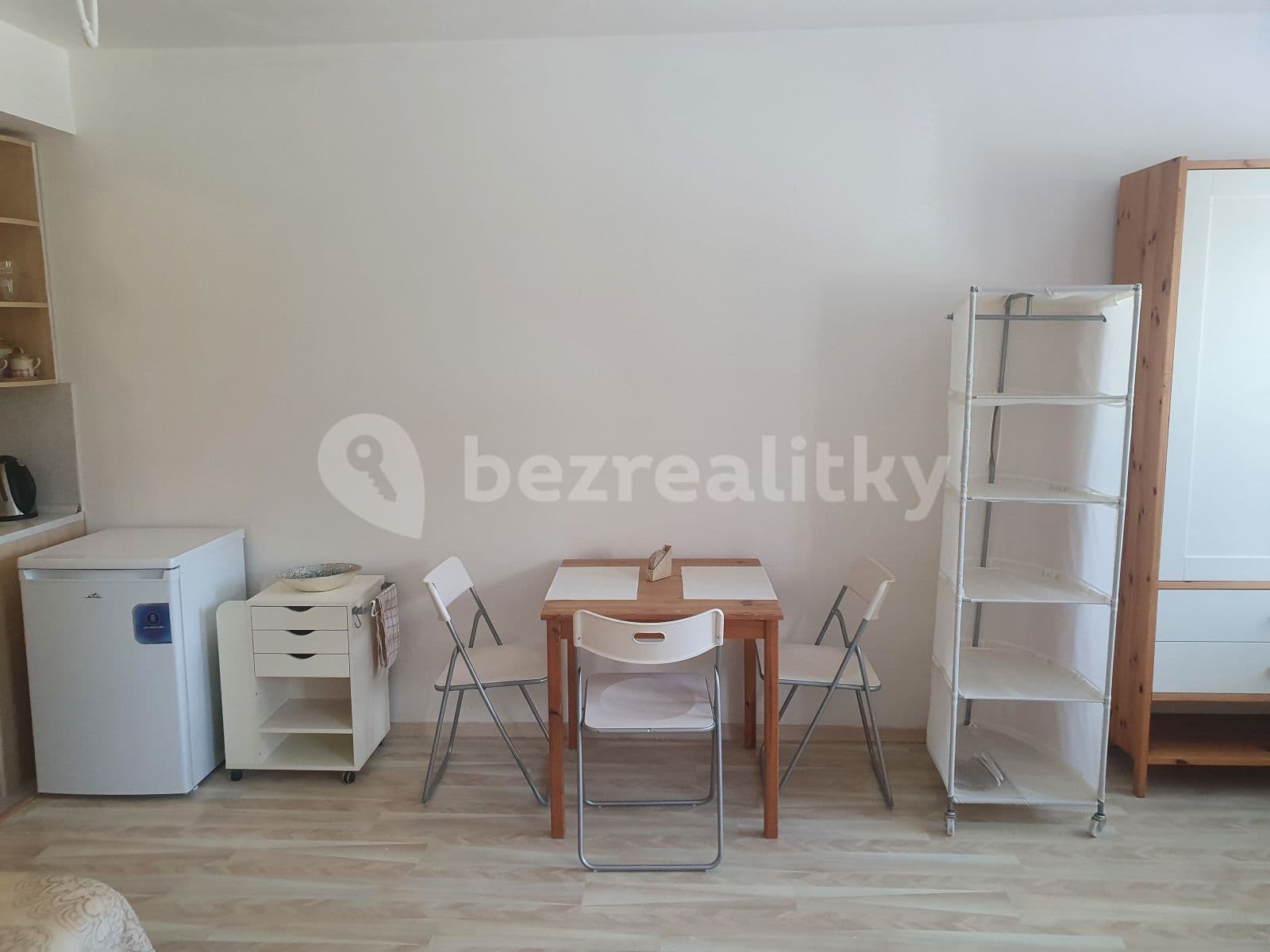 Pronájem bytu 1+kk 39 m², Spořická, Praha, Praha Pronájem bytu 1+kk 39 m², Spořická, Praha, Praha