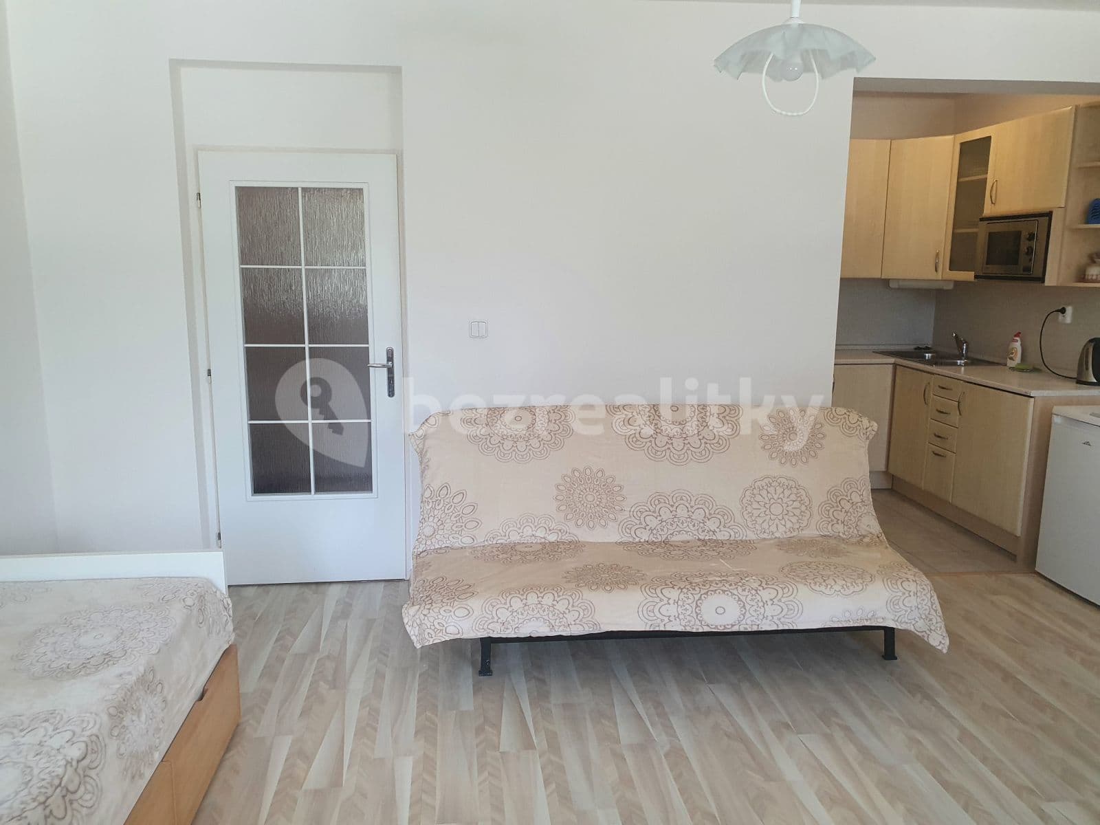 Pronájem bytu 1+kk 39 m², Spořická, Praha, Praha Pronájem bytu 1+kk 39 m², Spořická, Praha, Praha
