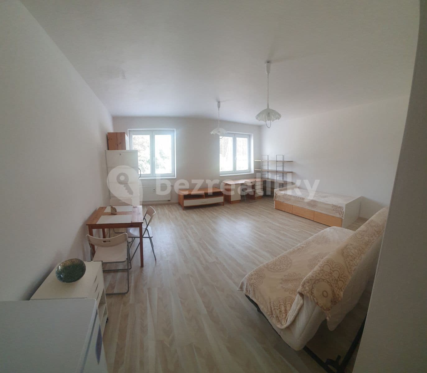 Pronájem bytu 1+kk 39 m², Spořická, Praha, Praha Pronájem bytu 1+kk 39 m², Spořická, Praha, Praha