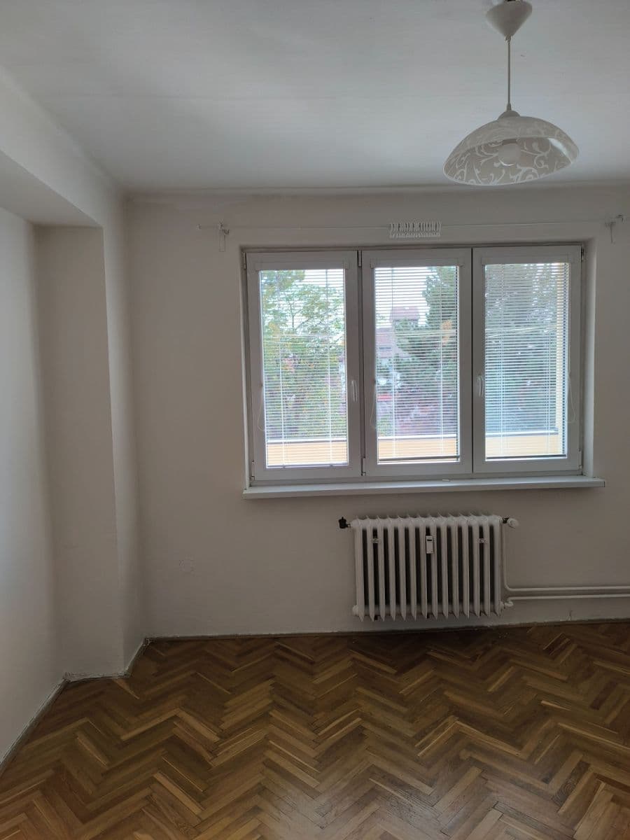 Pronájem bytu 3+1 68 m², Kralupská, Brandýs nad Labem-Stará Boleslav, Středočeský kraj Pronájem bytu 3+1 68 m², Kralupská, Brandýs nad Labem-Stará Boleslav, Středočeský kraj