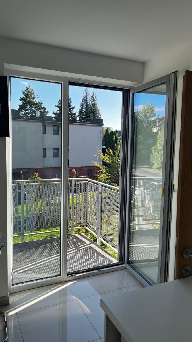 Pronájem bytu 1+kk 26 m², Strojírenská, Praha, Praha Pronájem bytu 1+kk 26 m², Strojírenská, Praha, Praha