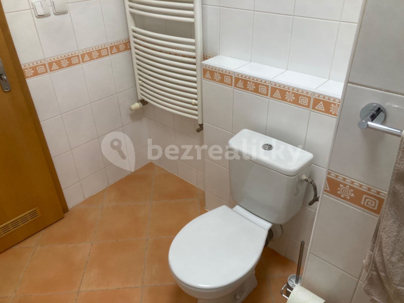 Pronájem bytu 1+kk 40 m², Názovská, Praha, Praha Pronájem bytu 1+kk 40 m², Názovská, Praha, Praha