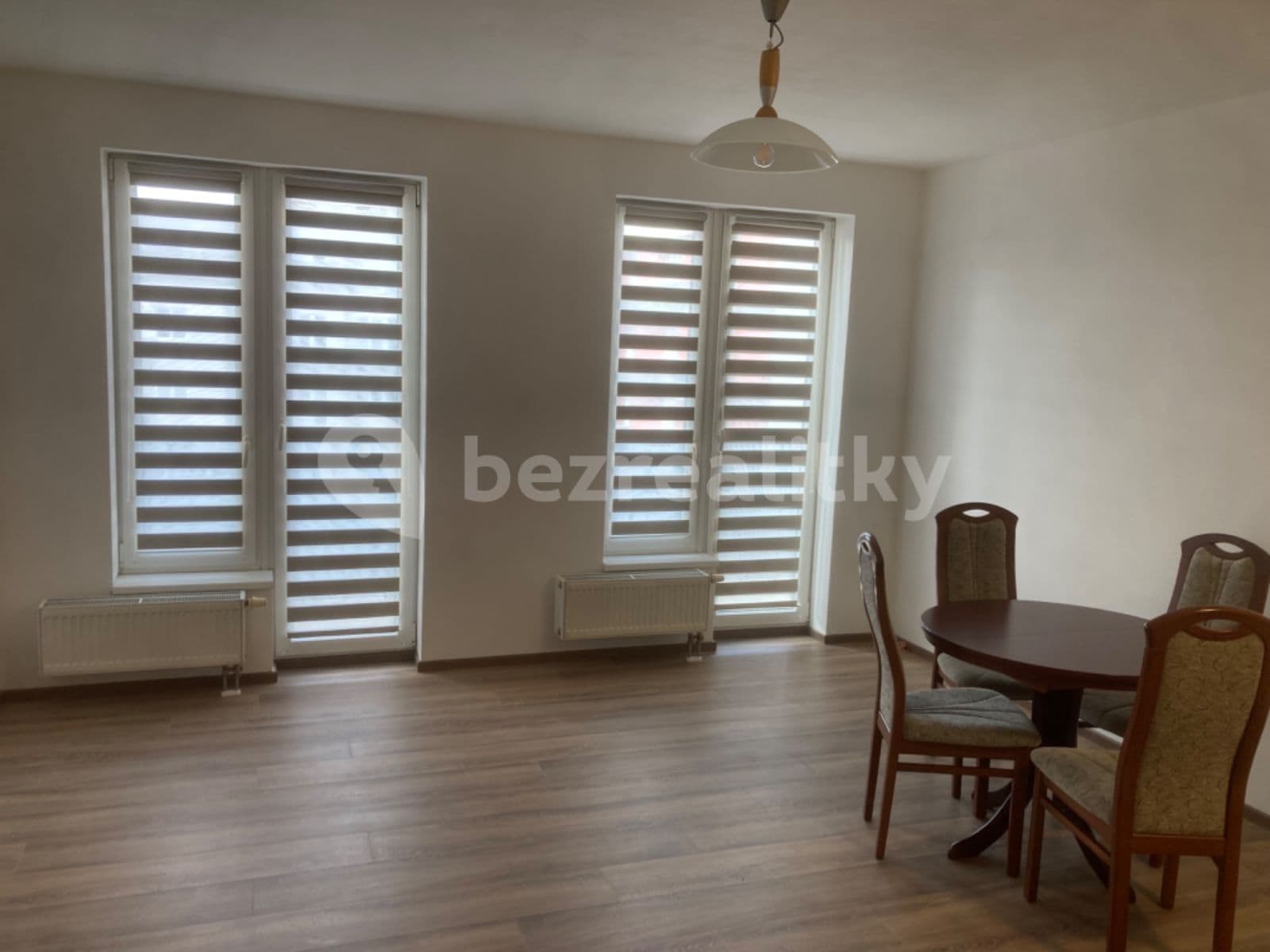 Pronájem bytu 1+kk 40 m², Názovská, Praha, Praha Pronájem bytu 1+kk 40 m², Názovská, Praha, Praha