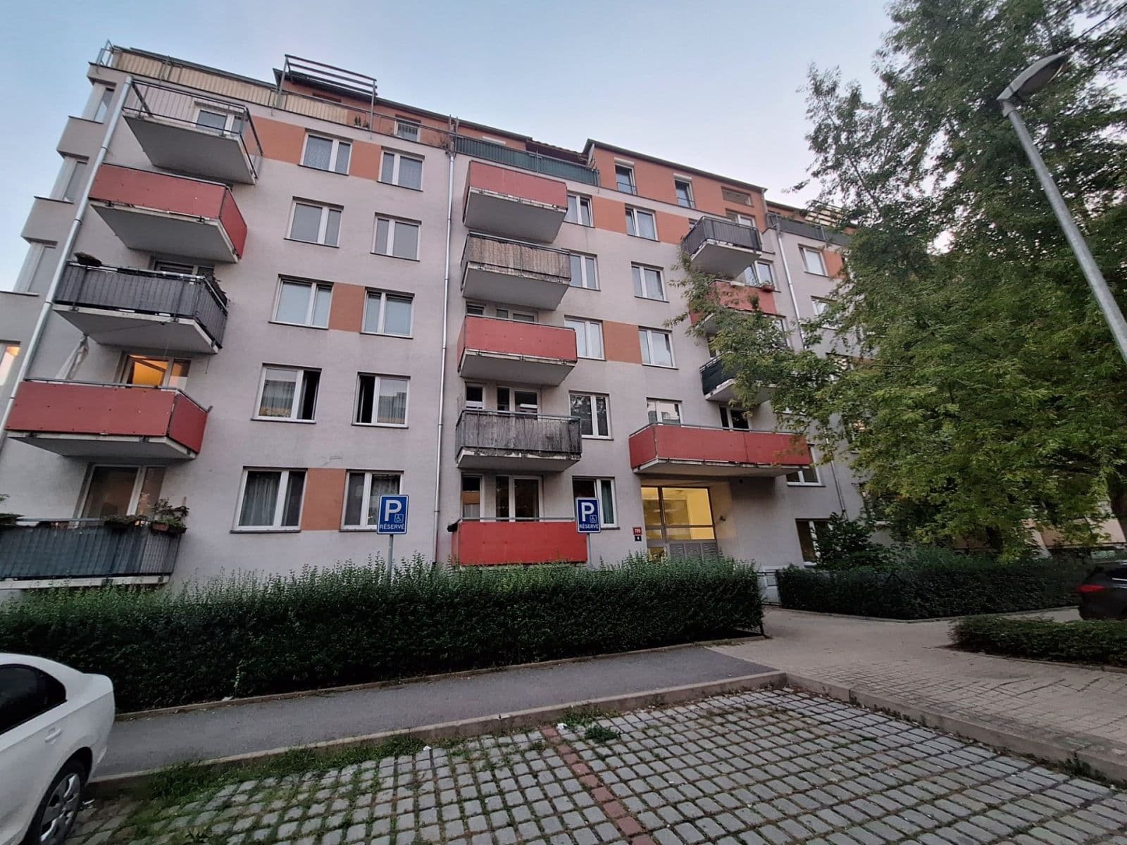 Pronájem bytu 2+kk 58 m², Bechlínská, Praha, Praha Pronájem bytu 2+kk 58 m², Bechlínská, Praha, Praha