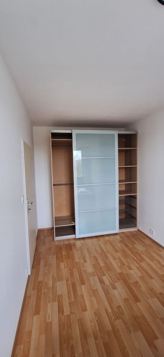 Pronájem bytu 2+kk 58 m², Bechlínská, Praha, Praha Pronájem bytu 2+kk 58 m², Bechlínská, Praha, Praha