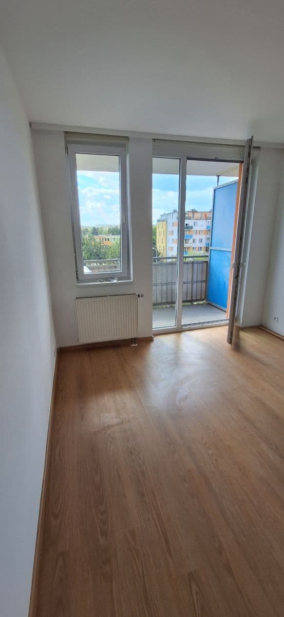 Pronájem bytu 2+kk 58 m², Bechlínská, Praha, Praha Pronájem bytu 2+kk 58 m², Bechlínská, Praha, Praha
