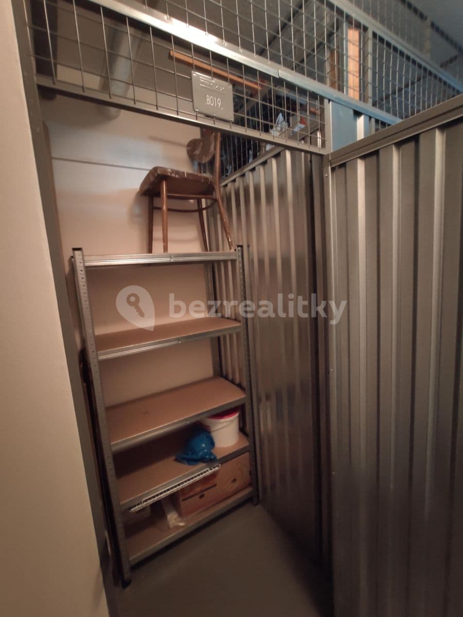 Pronájem bytu 1+kk 33 m², Ungarova, Praha, Praha Pronájem bytu 1+kk 33 m², Ungarova, Praha, Praha